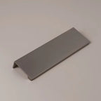 Baillie Brushed Nickel Lip Pull | Top Mount