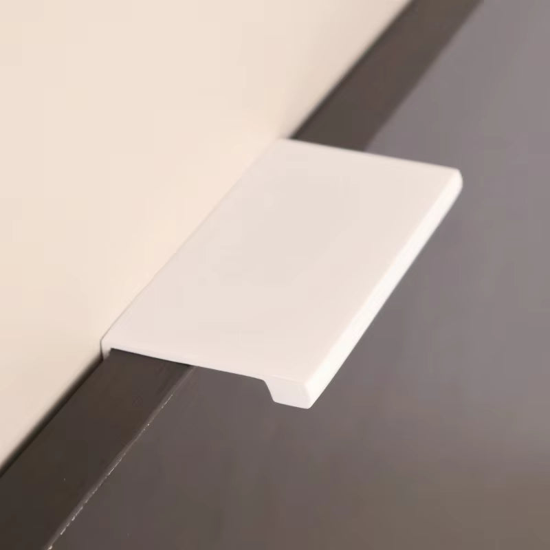 Baillie White Lip Pull | Top Mount